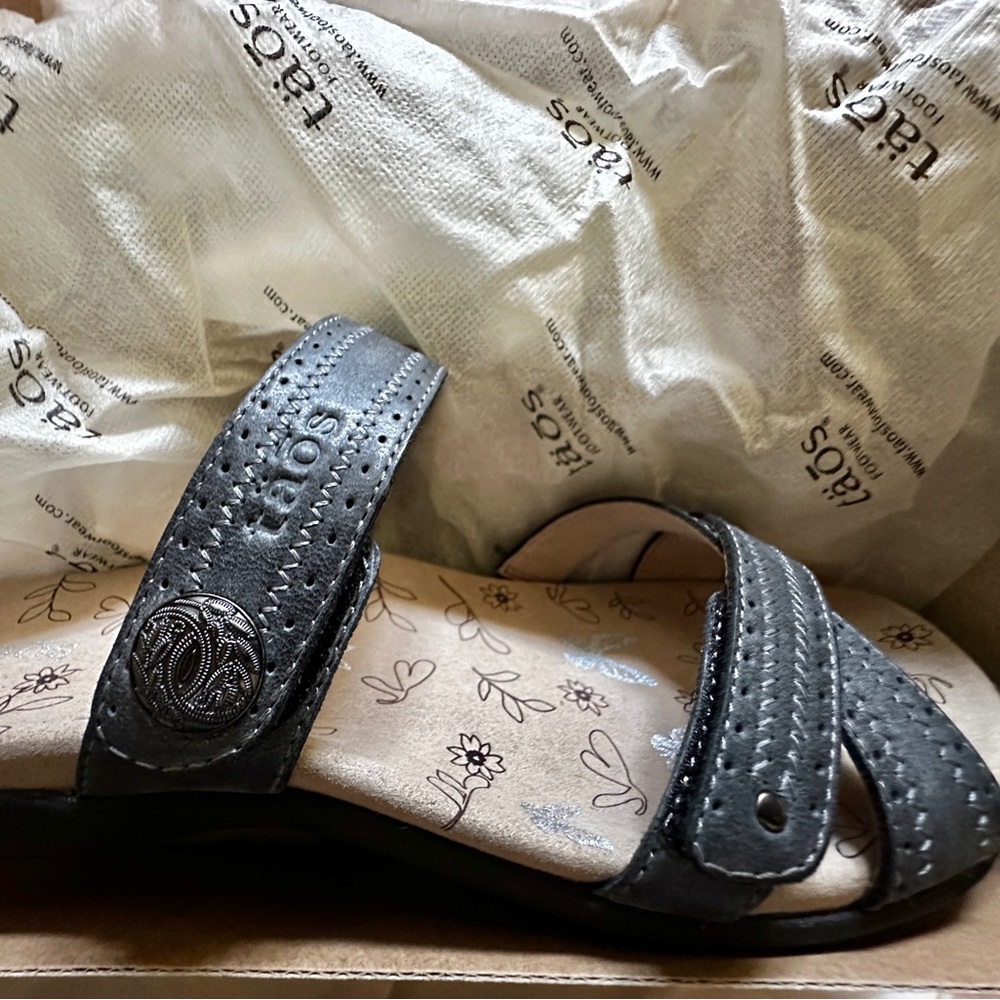 Taos Women's Hero Dress Sandal NIB Size 9 Graphite